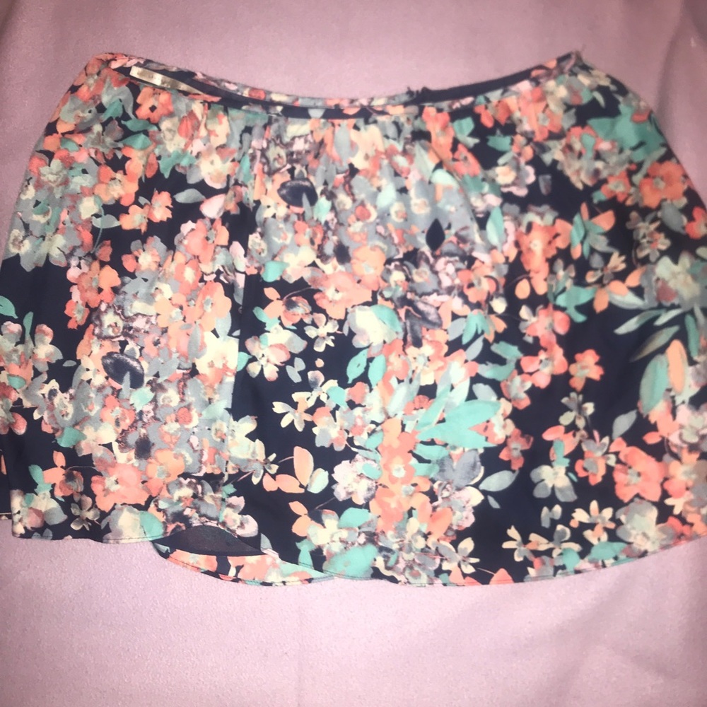 XL Lauren Conrad Skirt